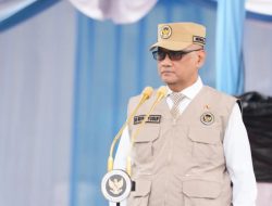 PPIH Embarkasi se-Indonesia Dilantik, Menhaj: Petugas Haji Tidak Boleh Diskriminatif