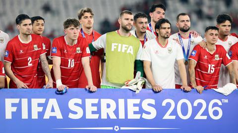Tiga pemain Timnas Indonesia yang berlaga di Eropa berpotensi untuk naik ke liga kasta teratas bersama klub masing-masing.