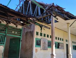 Kadisdik Kaur Dikritik Tajam Pasca Kegagalan Bangun SDN 8 dan SMPN 33 Kaur