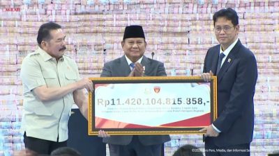 Presiden Prabowo Subianto mengaku bangga dengan kinerja Kejaksaan Agung (Kejagung) yang berhasil mengungkap Rp31,3 Triliun dalam waktu 1,5 tahun.