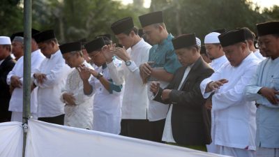 Bupati dan Wakil Bupati Kaur Salat Idul Adha 1447 H di Lapangan Tanjung Kemuning Bersama Ribuan Warga