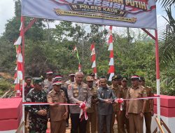 Kapolres Kaur Resmikan Jembatan Merah Putih Presisi di Desa Gunung Kaya, Perkuat Akses dan Aktivitas Masyarakat